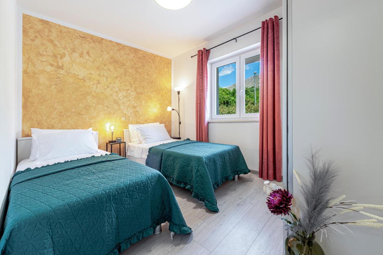 Villa Gold Residence 1 믈리니 외부 사진